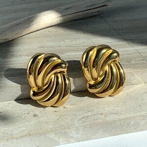 NEW~ Anthropologie Amber Sceats "River" Gold Swish Earrings